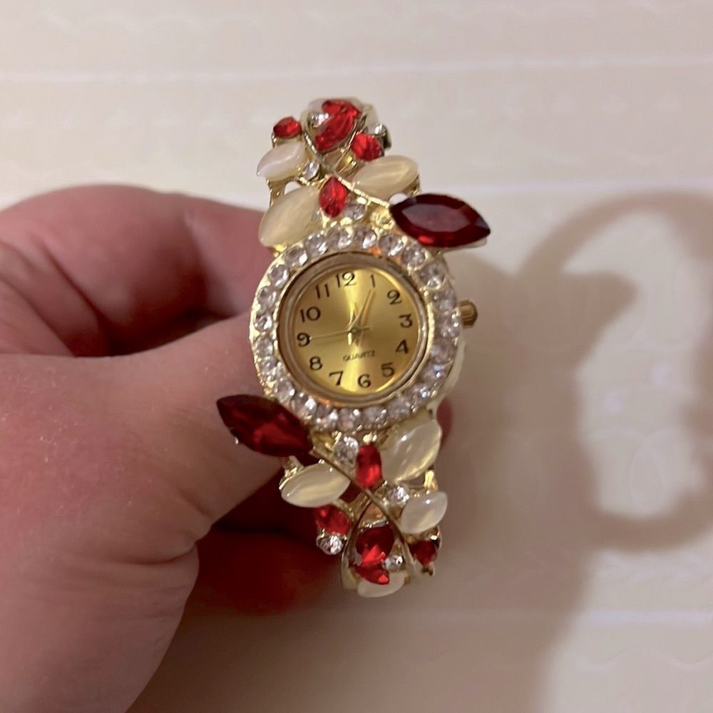Crystal Rhinestone Red Floral Fashion Bracelet Watch
